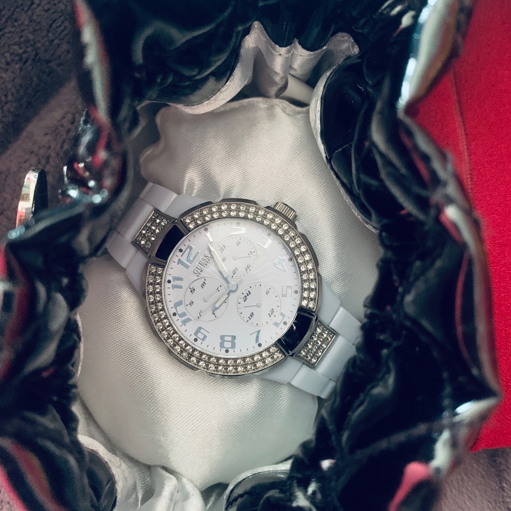 Guess Watch